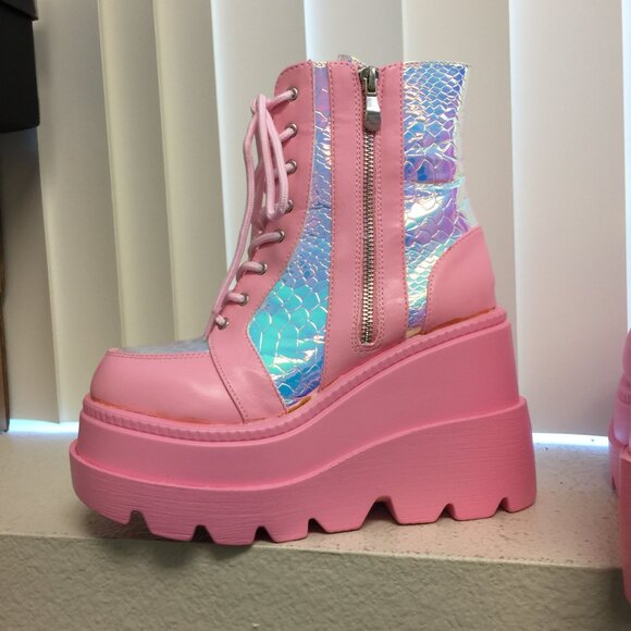 Worn once- Cape Robbin Pink Poison Platforms Boots in Pink/7 - Picture 6 of 12